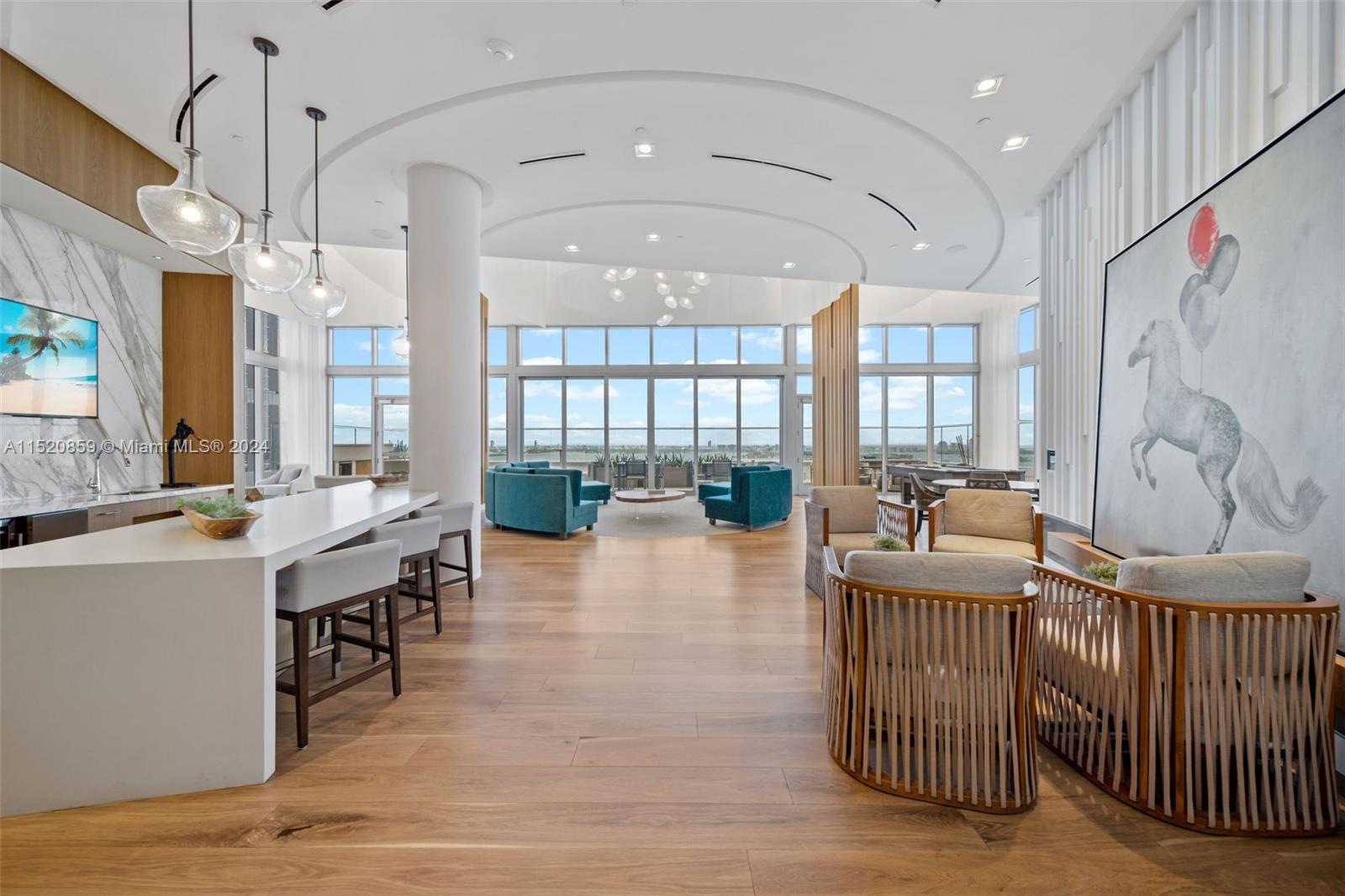 2150 N Bayshore Dr # 305