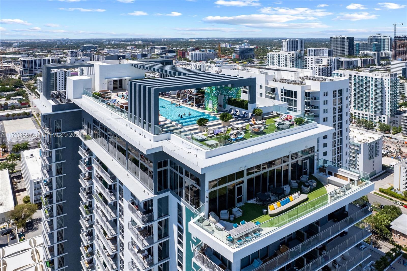 2150 N Bayshore Dr # 305