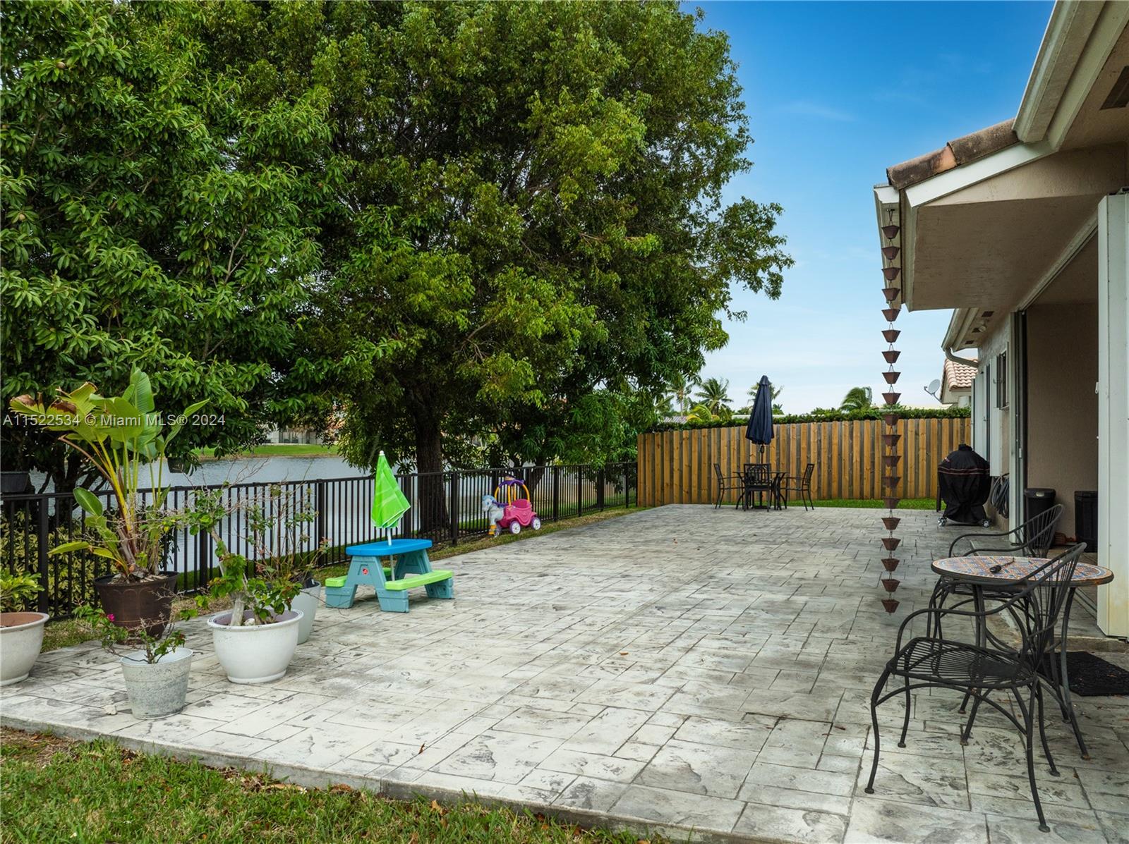 5184 SW 158th Ave