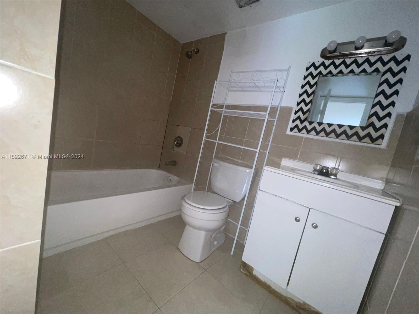 4845 NW 7th St # 5 Unit: 404-5