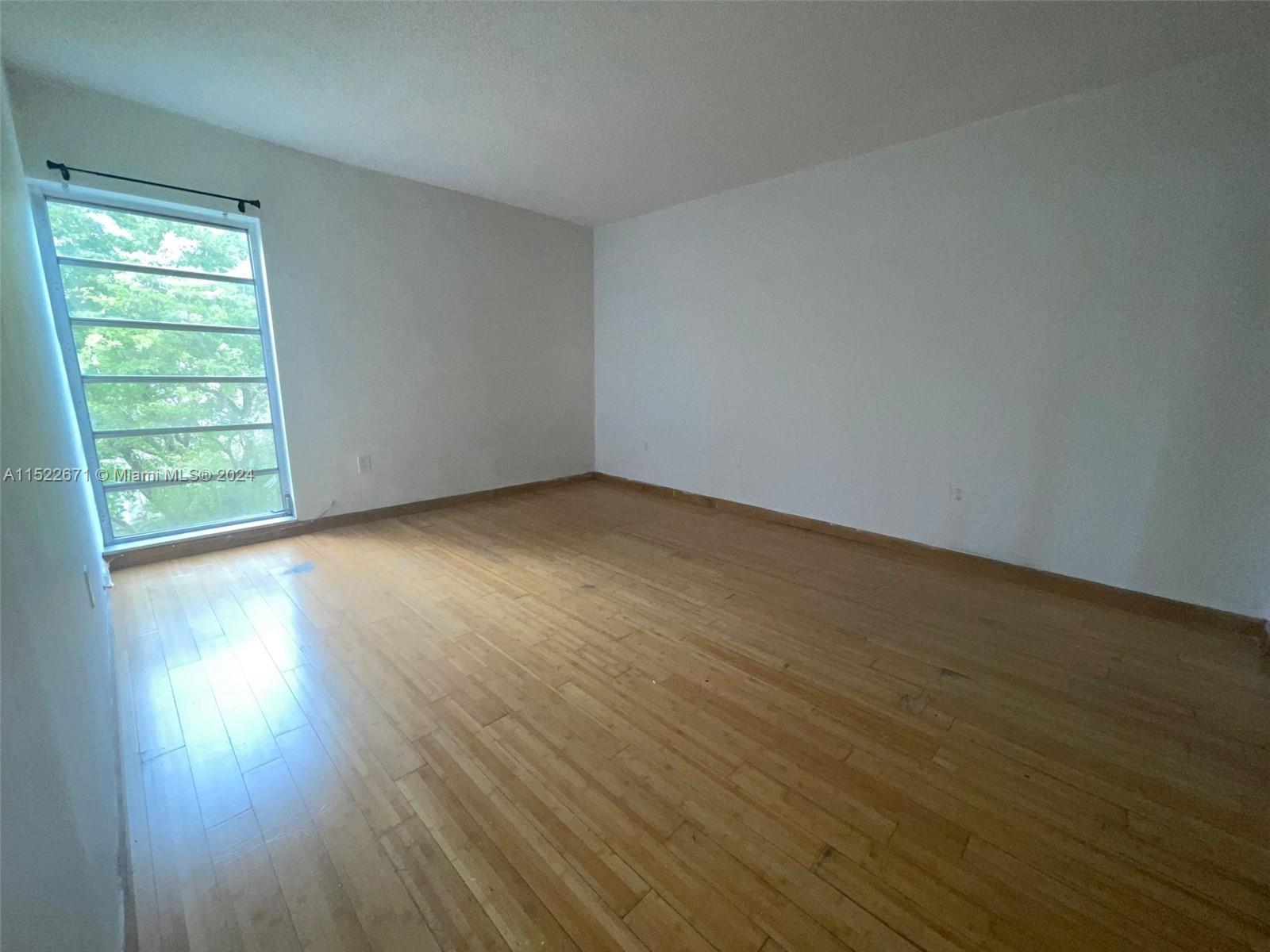 4845 NW 7th St # 5 Unit: 404-5