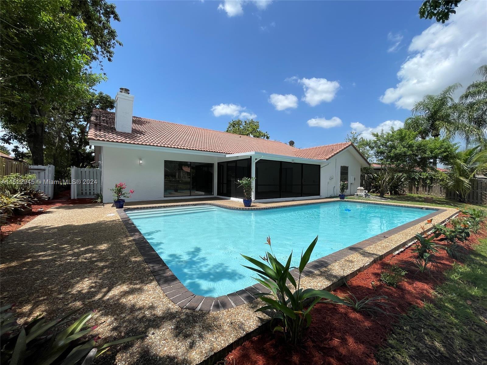 9071 NW 13th St