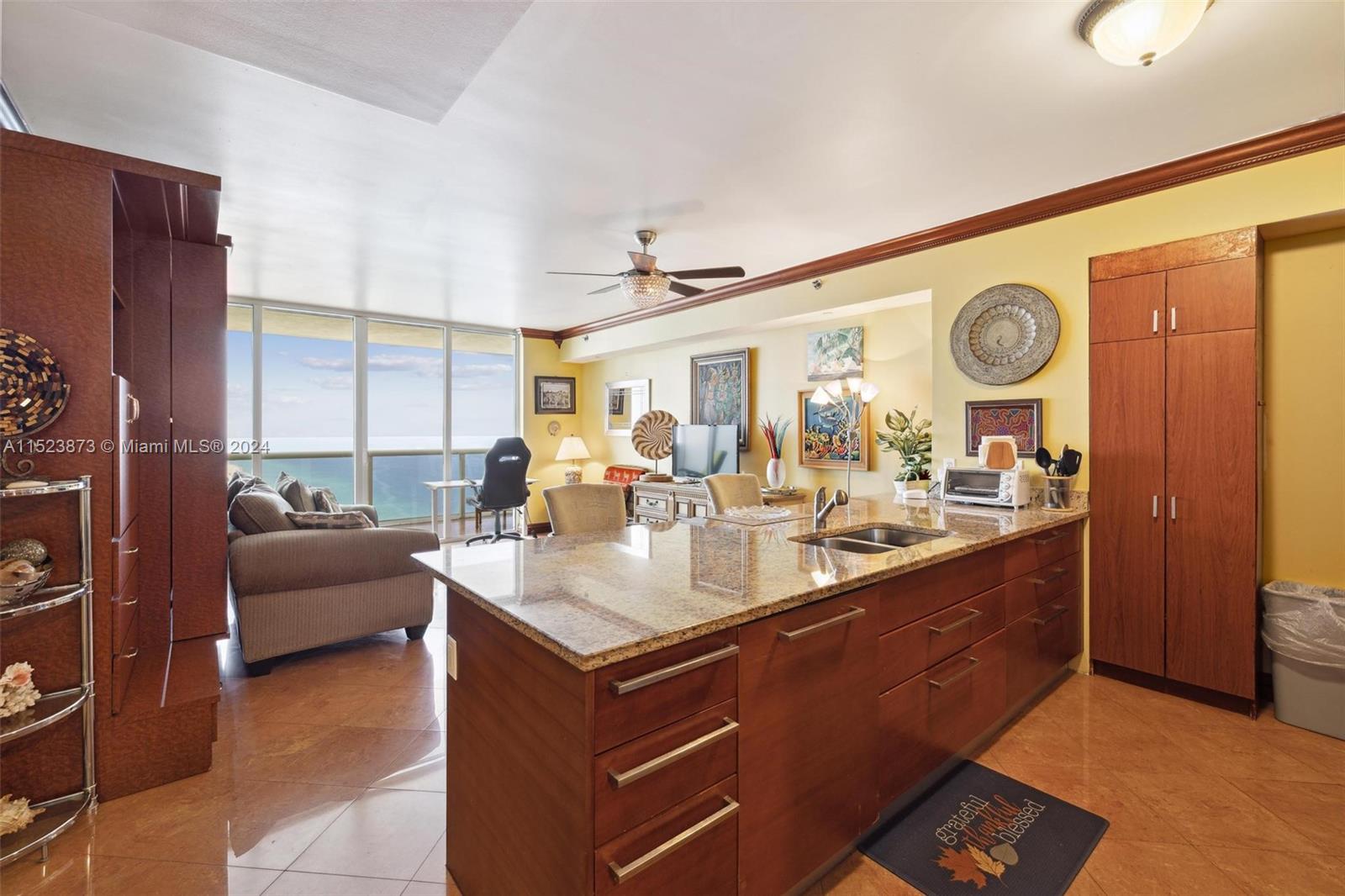 1830 S Ocean Dr # 4712