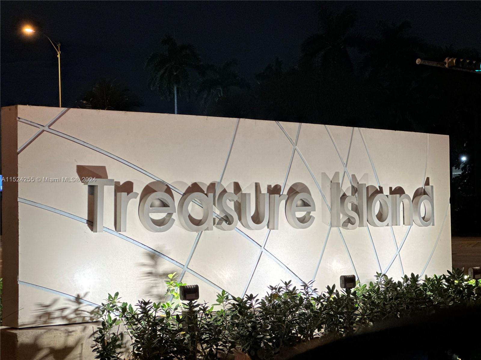 1455 N Treasure Dr # 5G