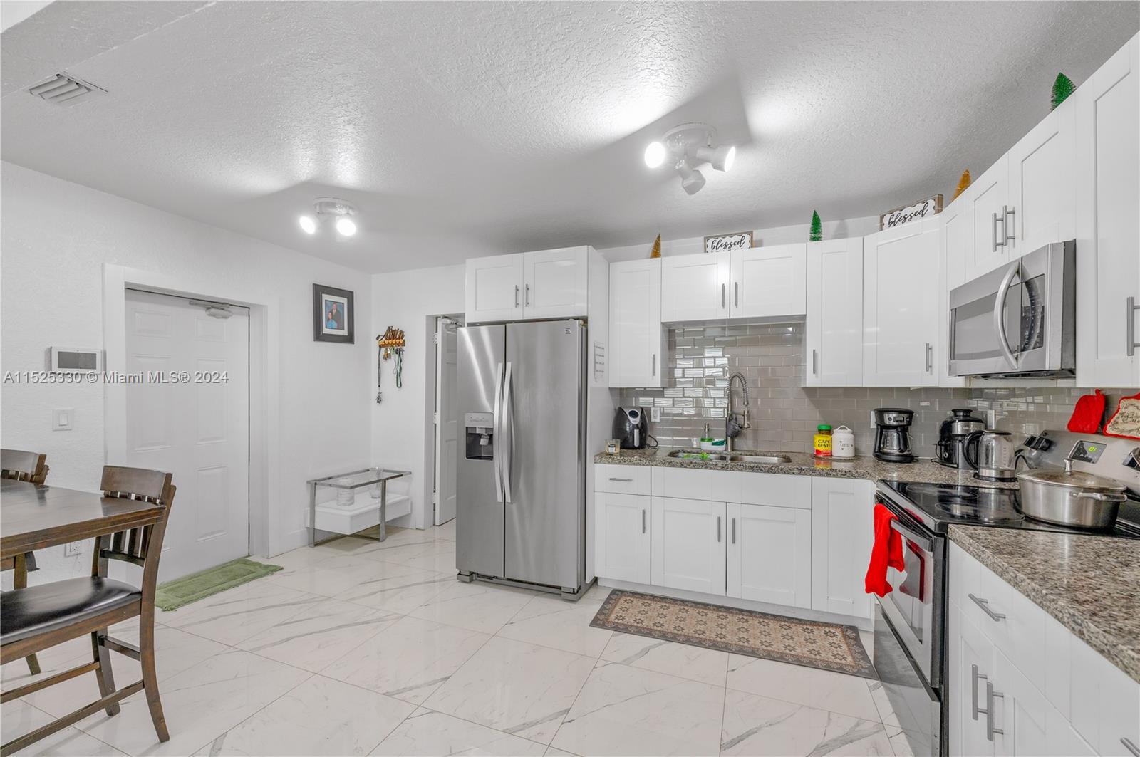 2451 NW 34th St