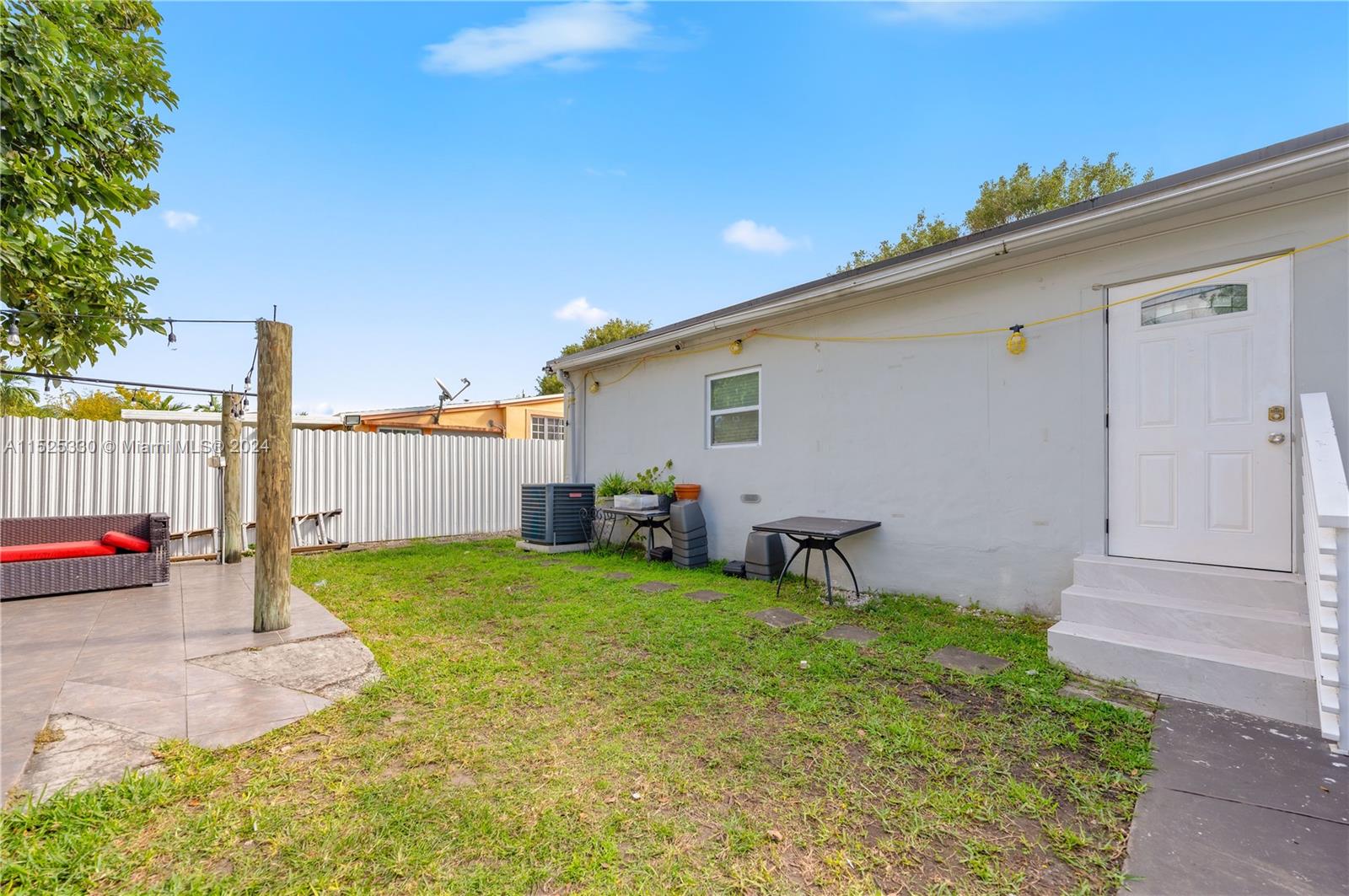 2451 NW 34th St