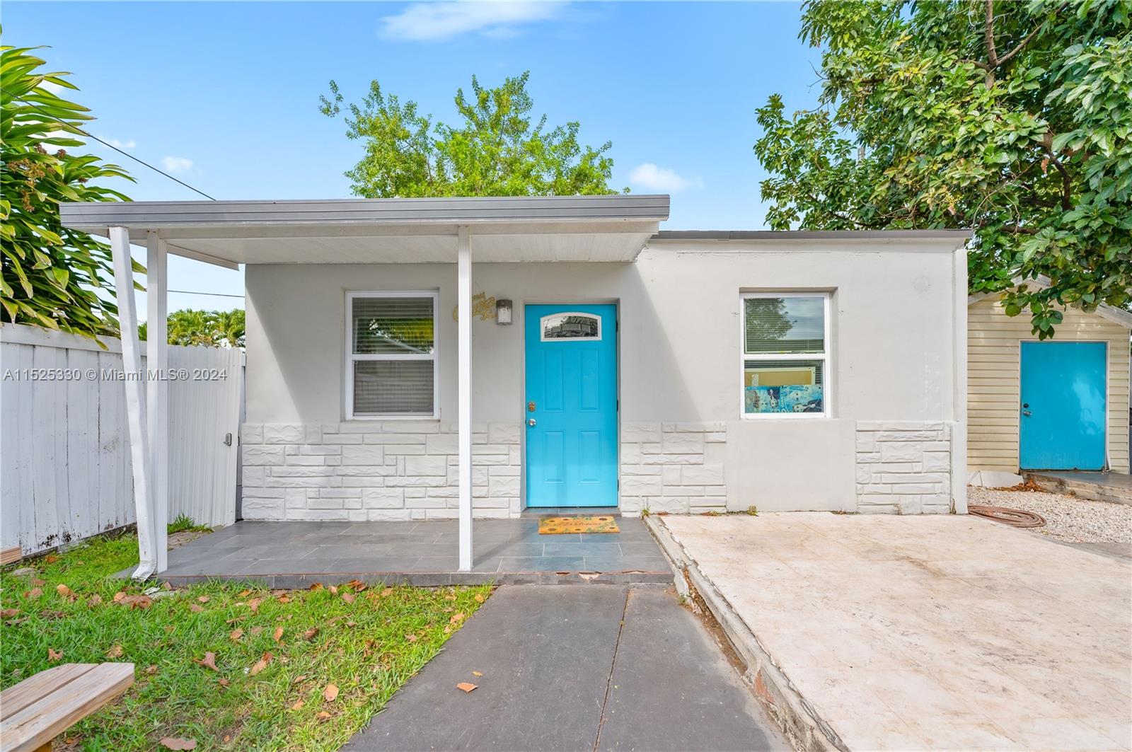 2451 NW 34th St