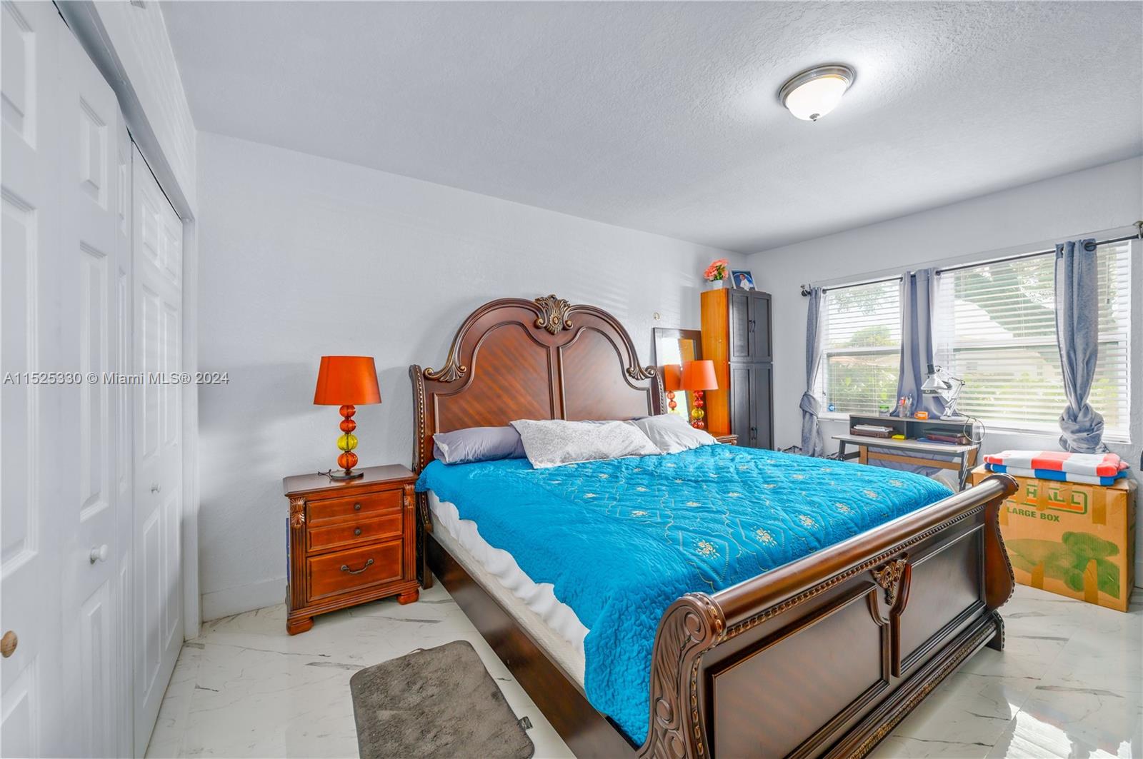 2451 NW 34th St