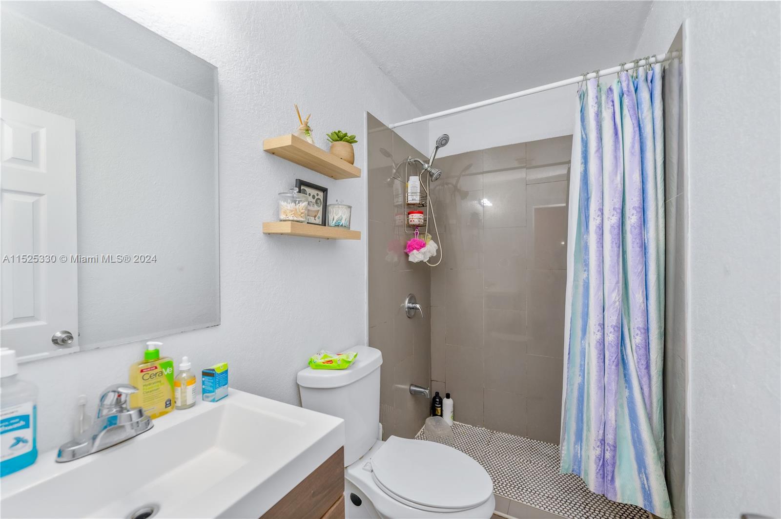2451 NW 34th St