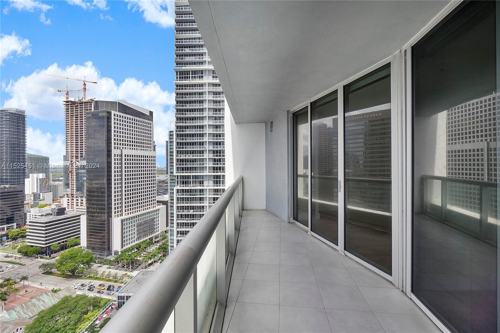 475 Brickell Ave # 2909
