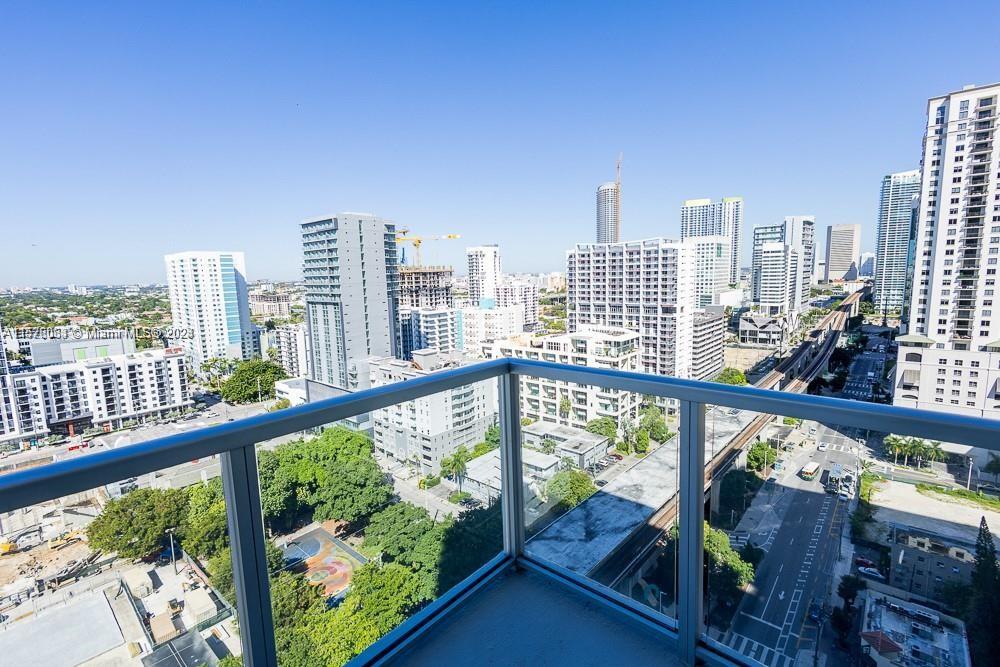 79 SW 12th St Unit: 2312-S