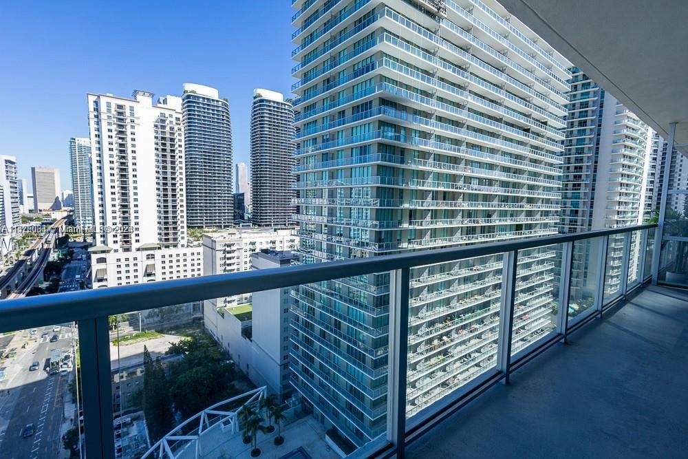 79 SW 12th St Unit: 2312-S