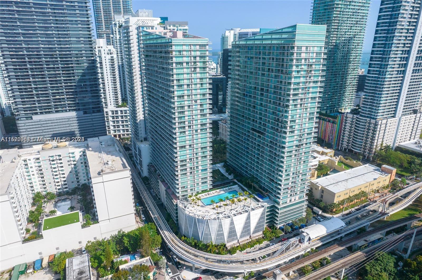 79 SW 12th St Unit: 2312-S