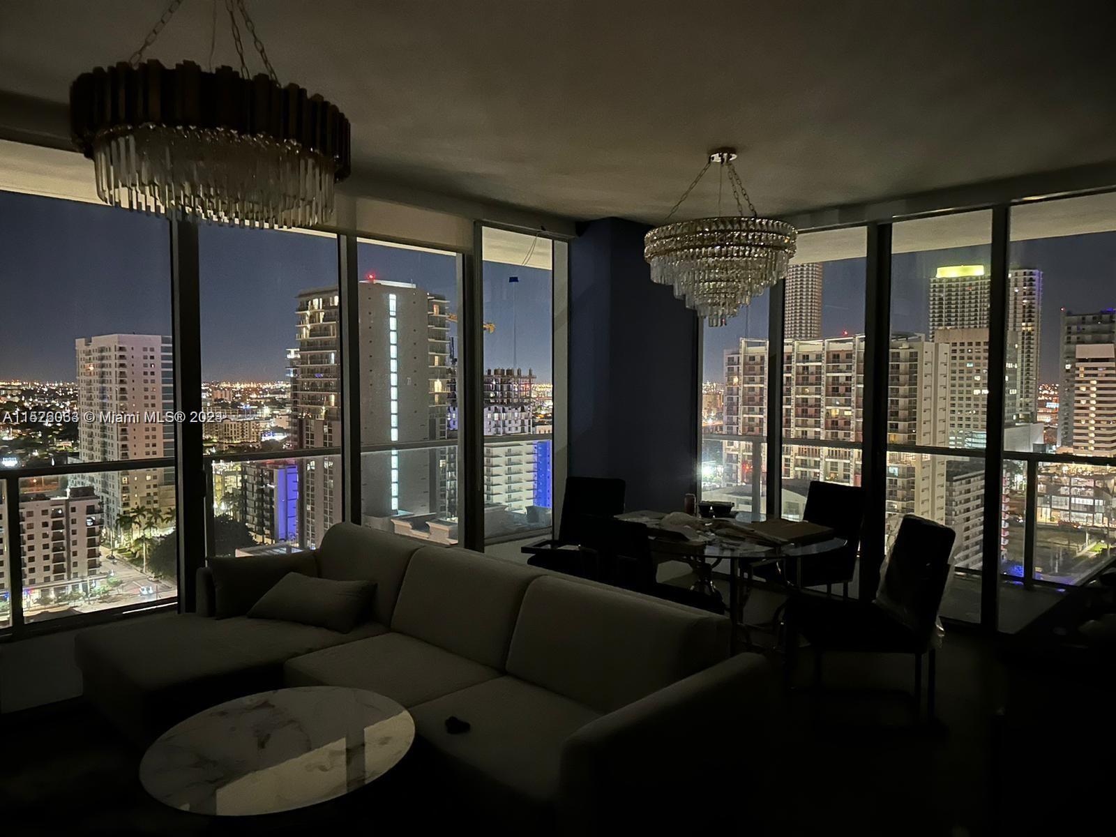79 SW 12th St Unit: 2312-S