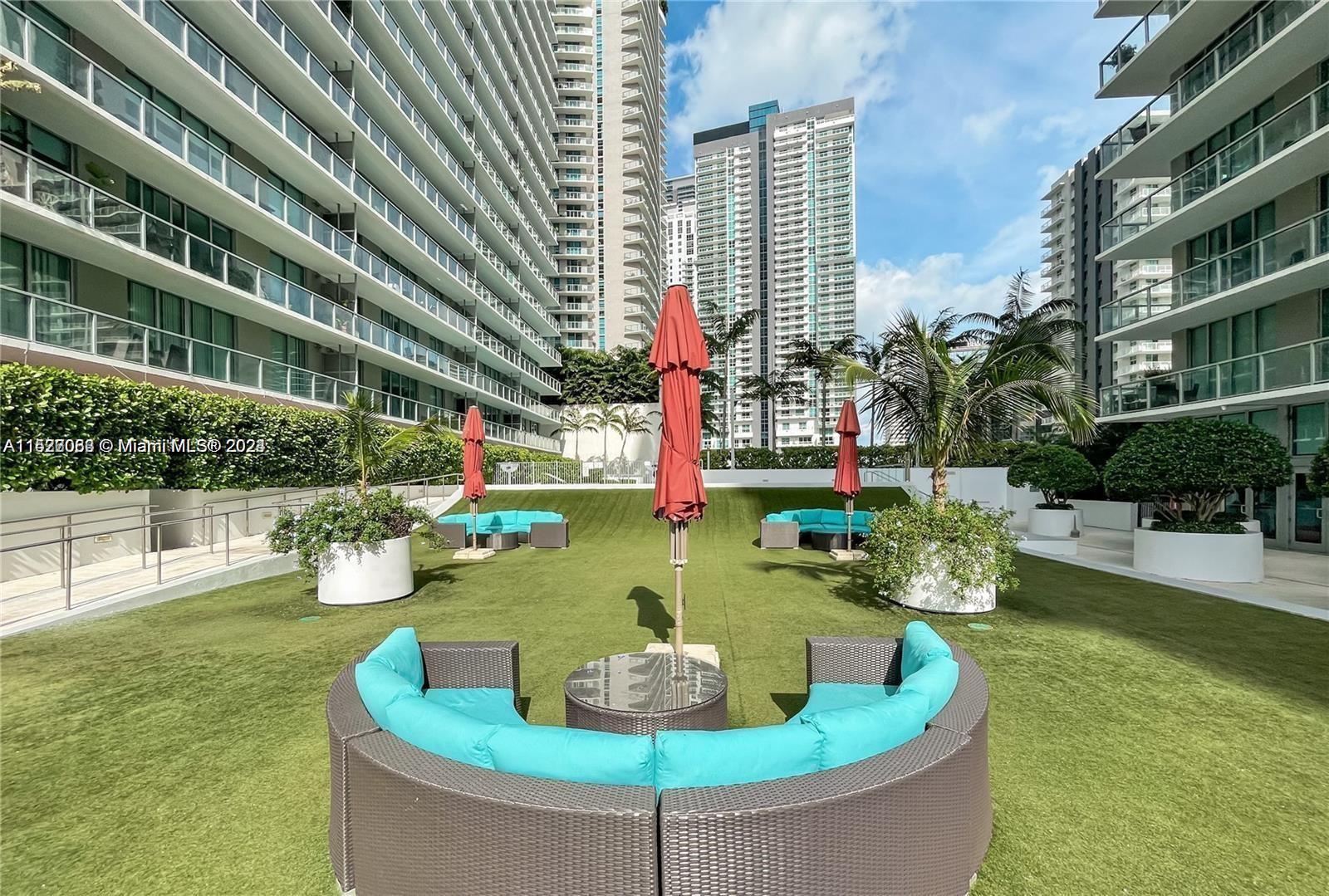 79 SW 12th St Unit: 2312-S