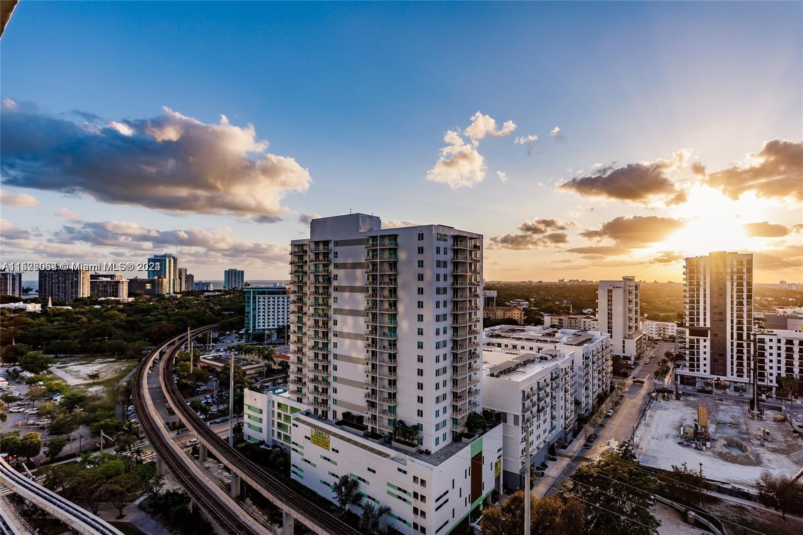 79 SW 12th St Unit: 2312-S