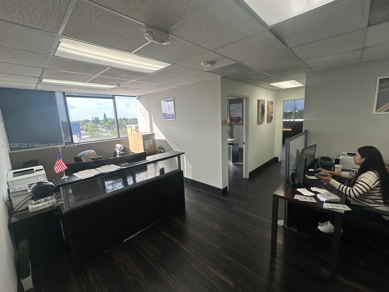 10800 Biscayne Blvd # 545