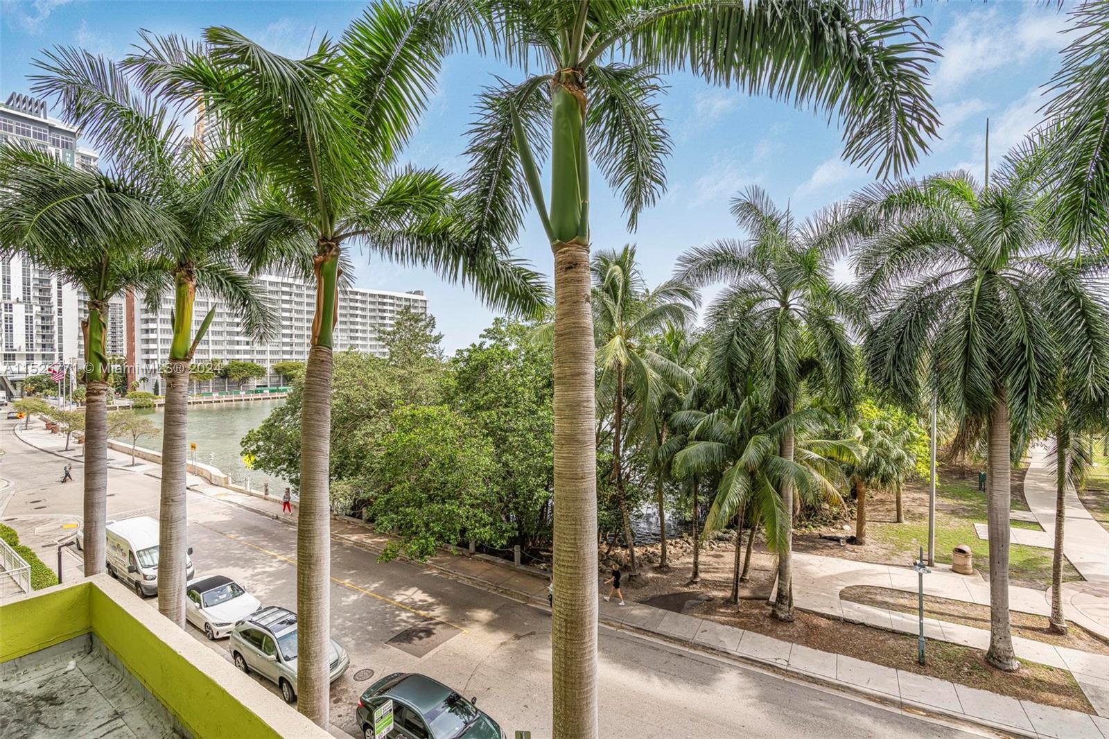 2000 N Bayshore Dr # 314