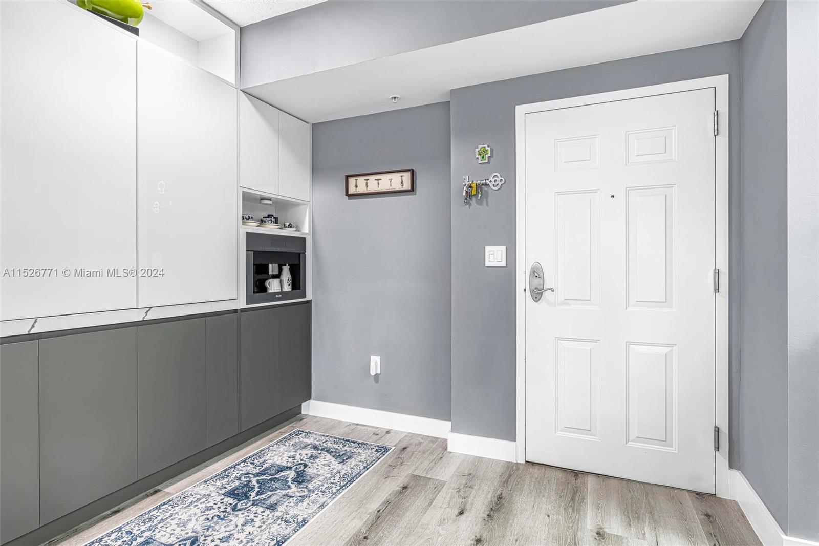 2000 N Bayshore Dr # 314