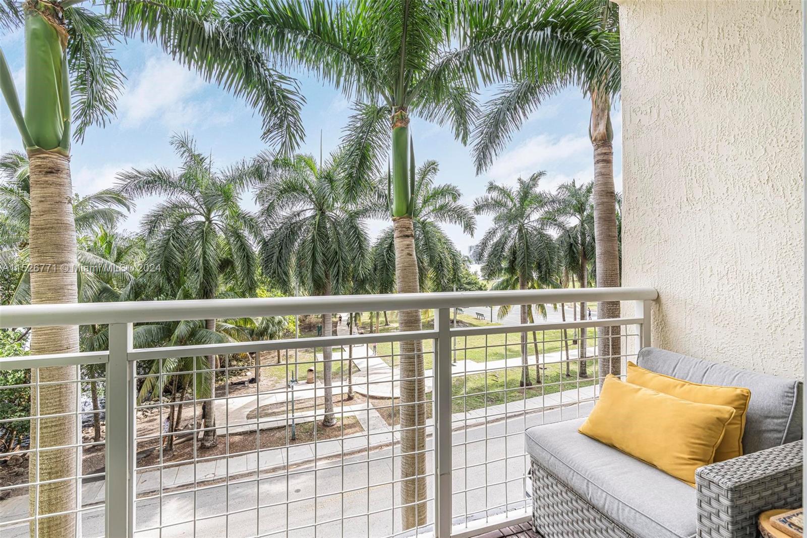 2000 N Bayshore Dr # 314