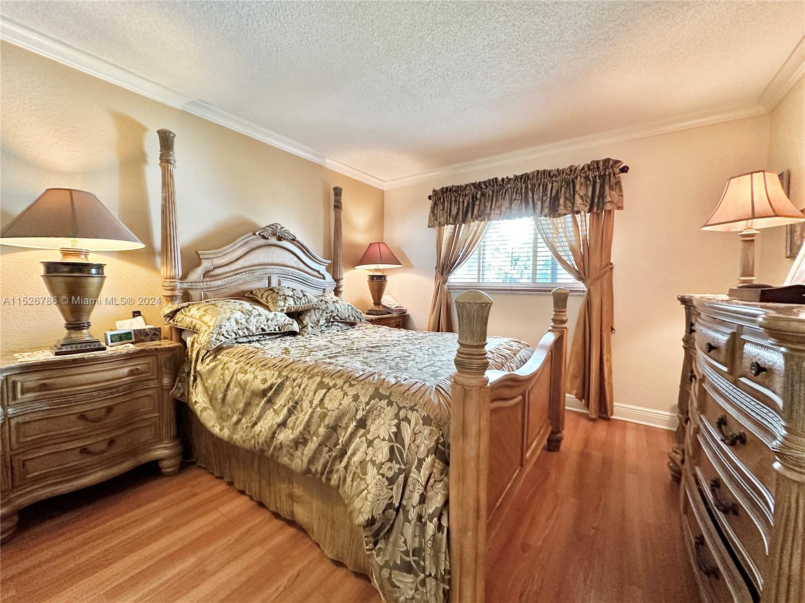 301 NE 14th Ave # 201