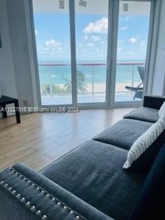6767 Collins Ave # 509