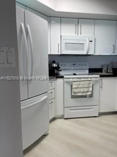 6767 Collins Ave # 509