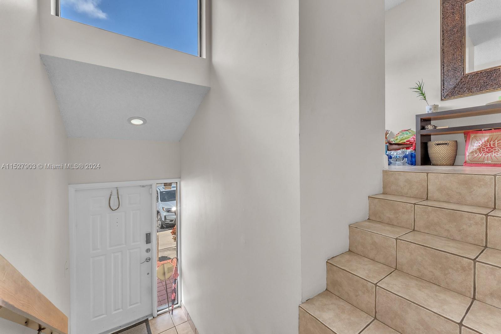 8029 NW 15th Mnr # 8029 Unit: #8029