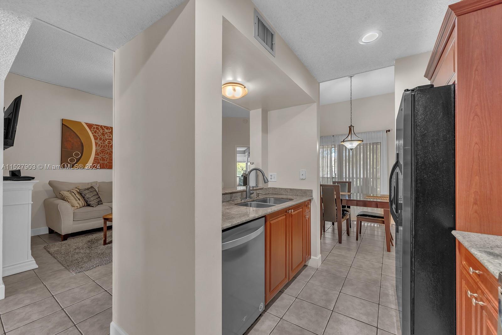 8029 NW 15th Mnr # 8029 Unit: #8029