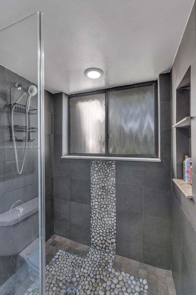 8029 NW 15th Mnr # 8029 Unit: #8029