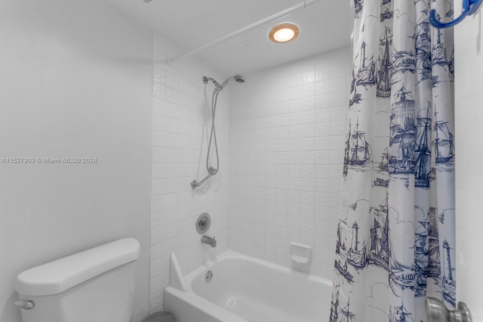 8029 NW 15th Mnr # 8029 Unit: #8029