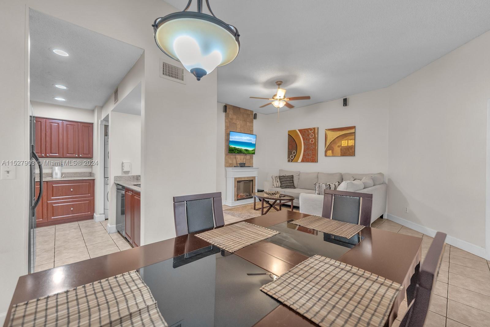 8029 NW 15th Mnr # 8029 Unit: #8029