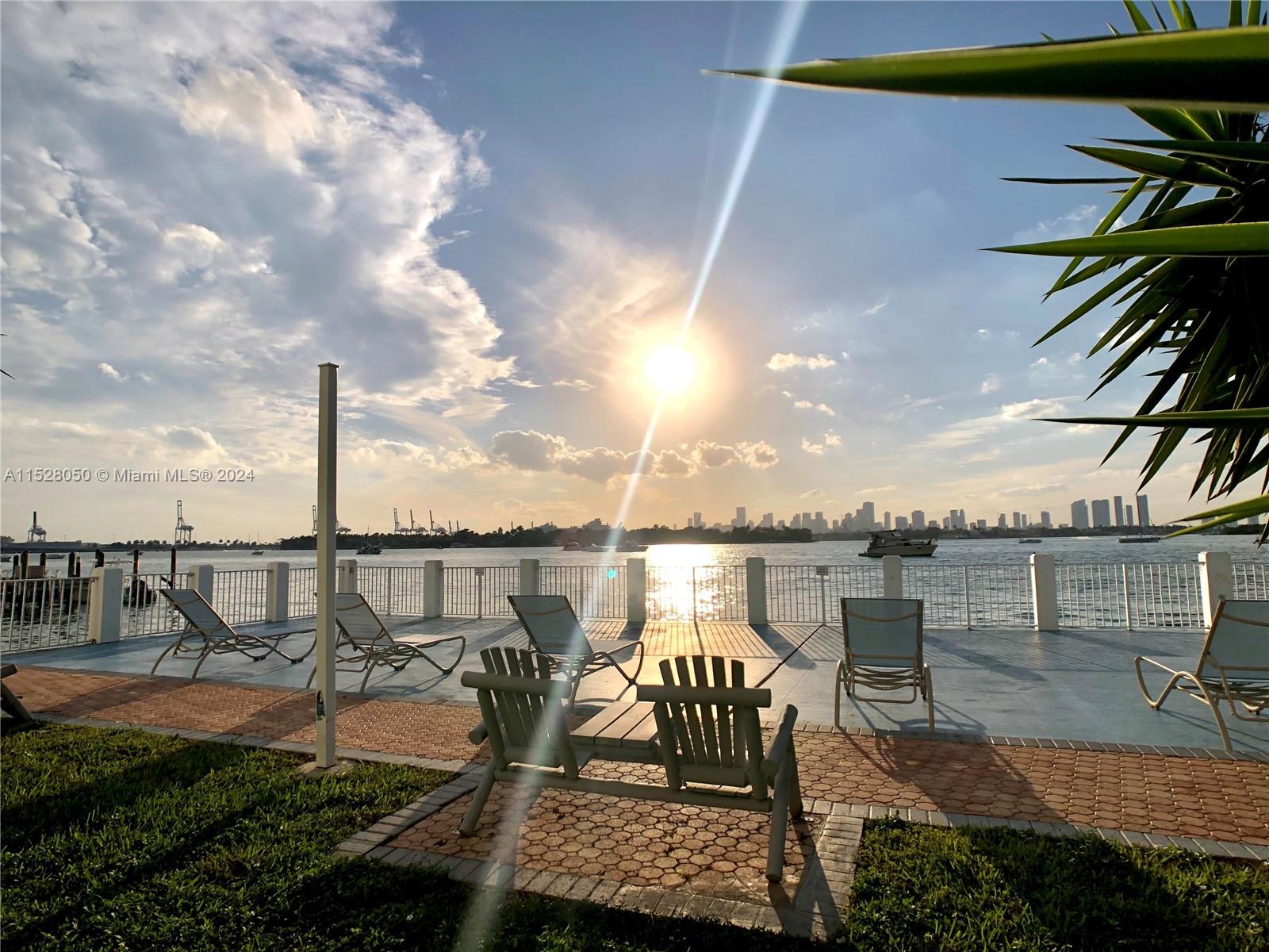 1250 West Ave # 14F