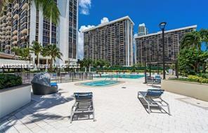 1915 Brickell Ave # C605