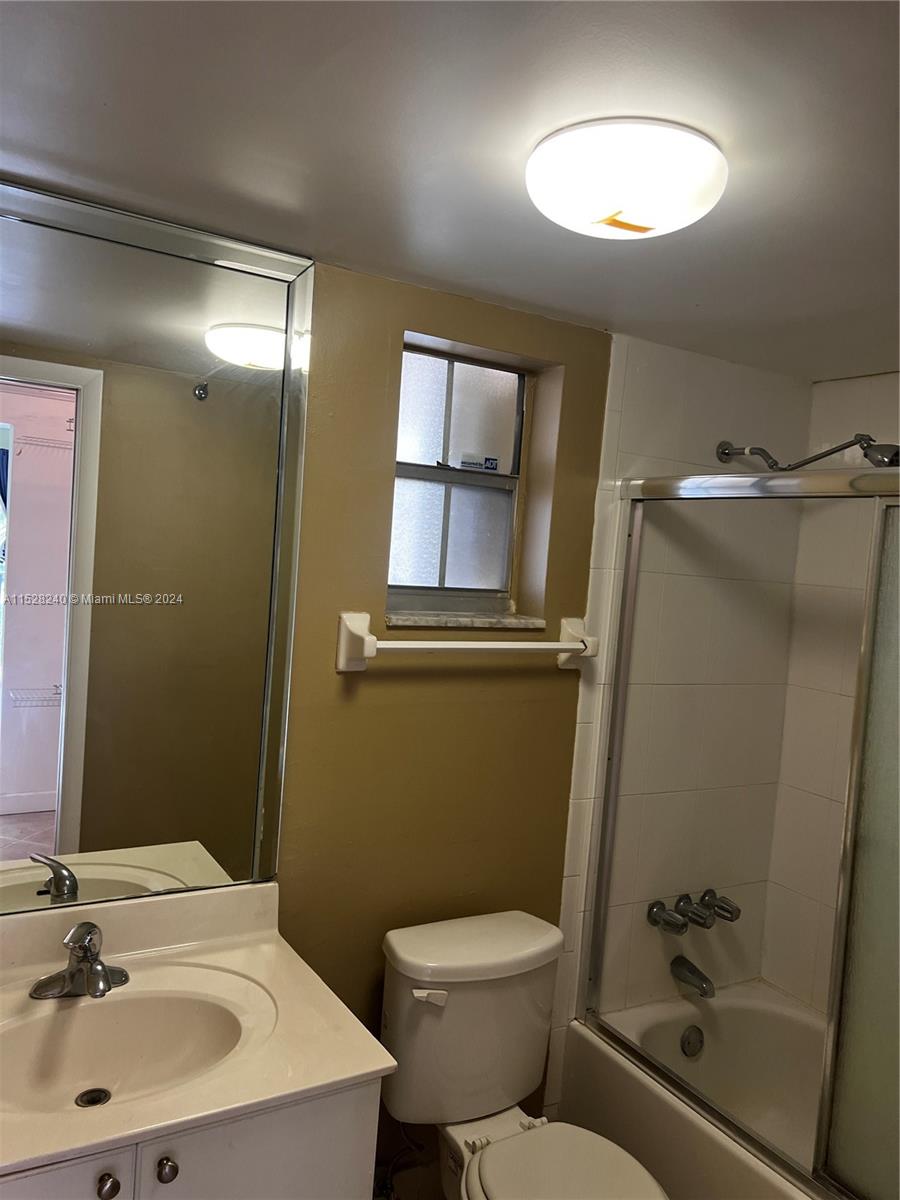 8550 SW 109th Ave # 229 Unit: 5-229