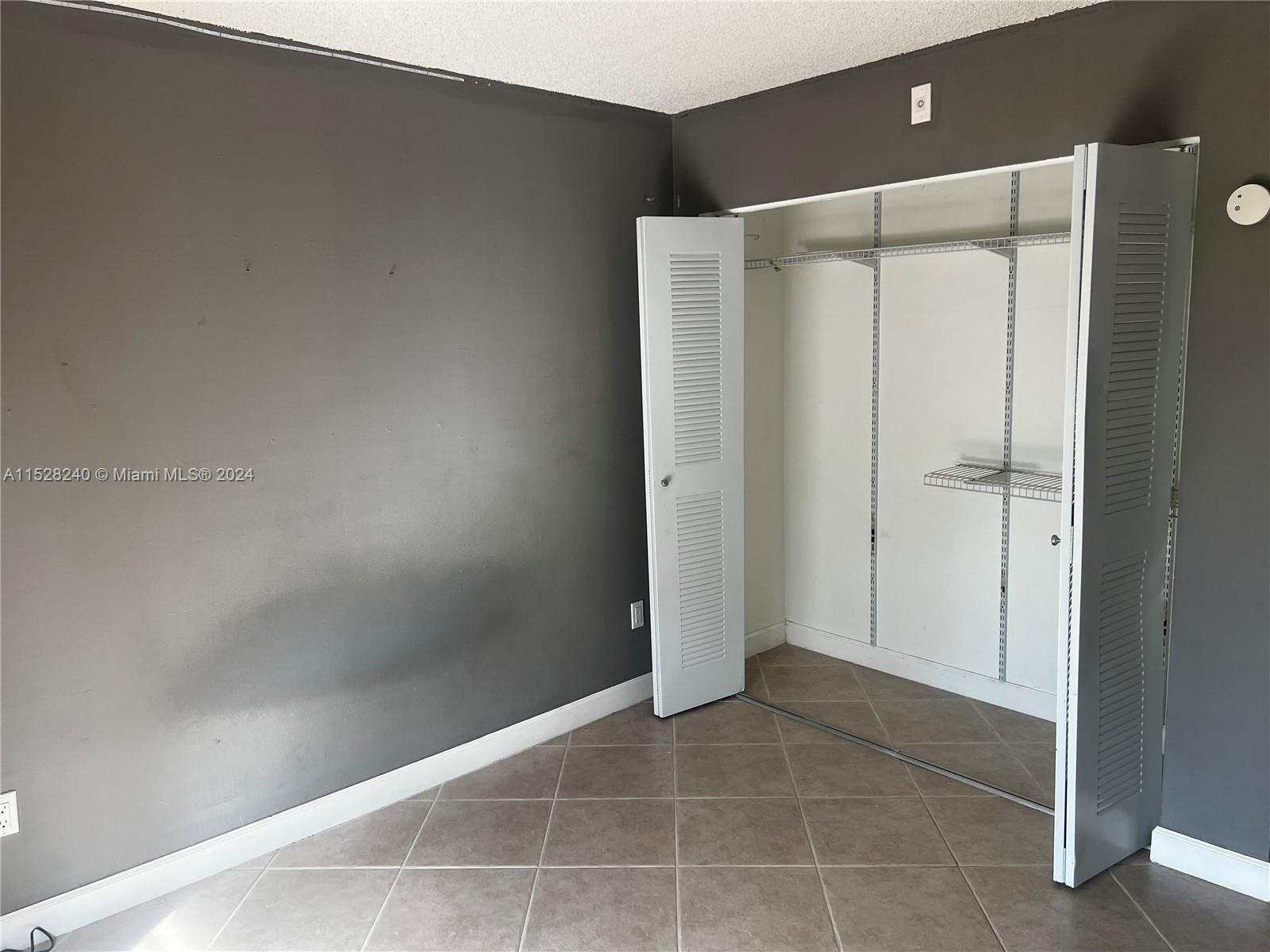 8550 SW 109th Ave # 229 Unit: 5-229