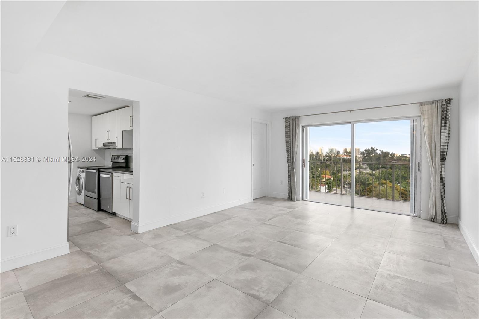 1300 Alton Rd # 9A