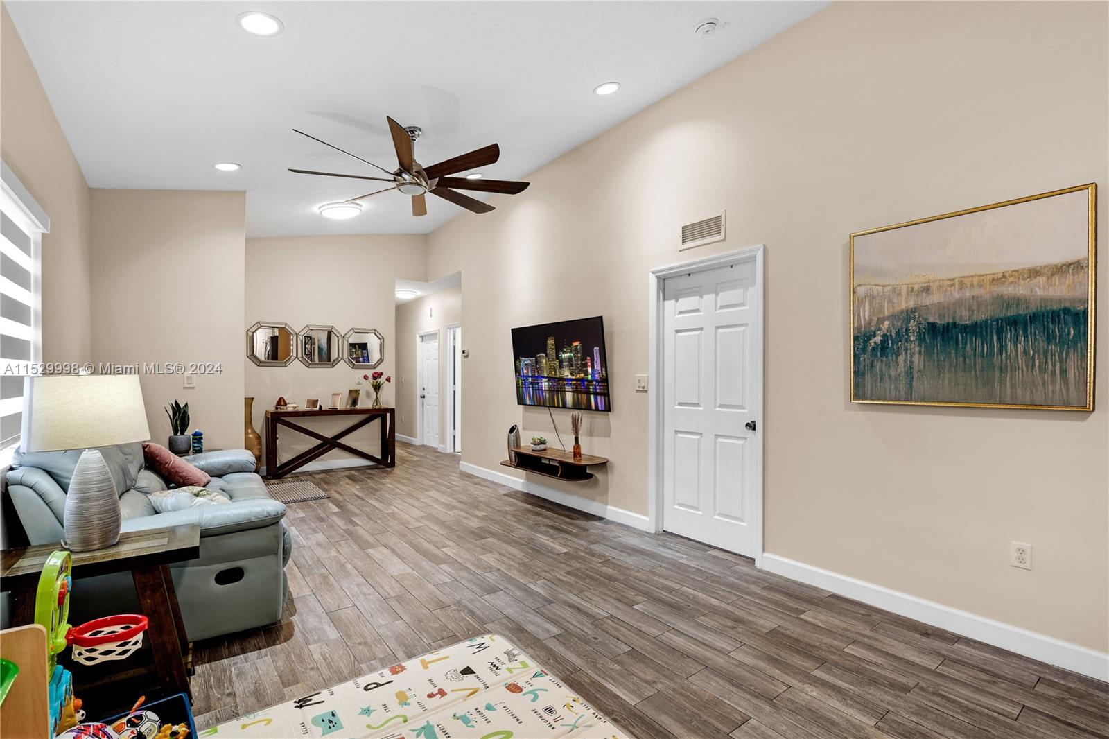 1220 NE 32 Terrace