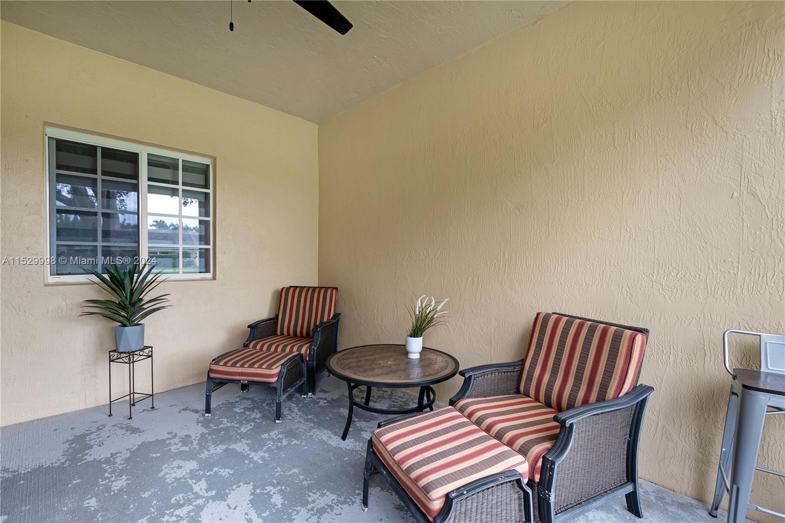 1220 NE 32 Terrace