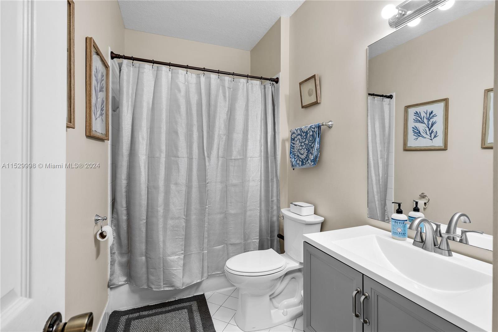 1220 NE 32 Terrace