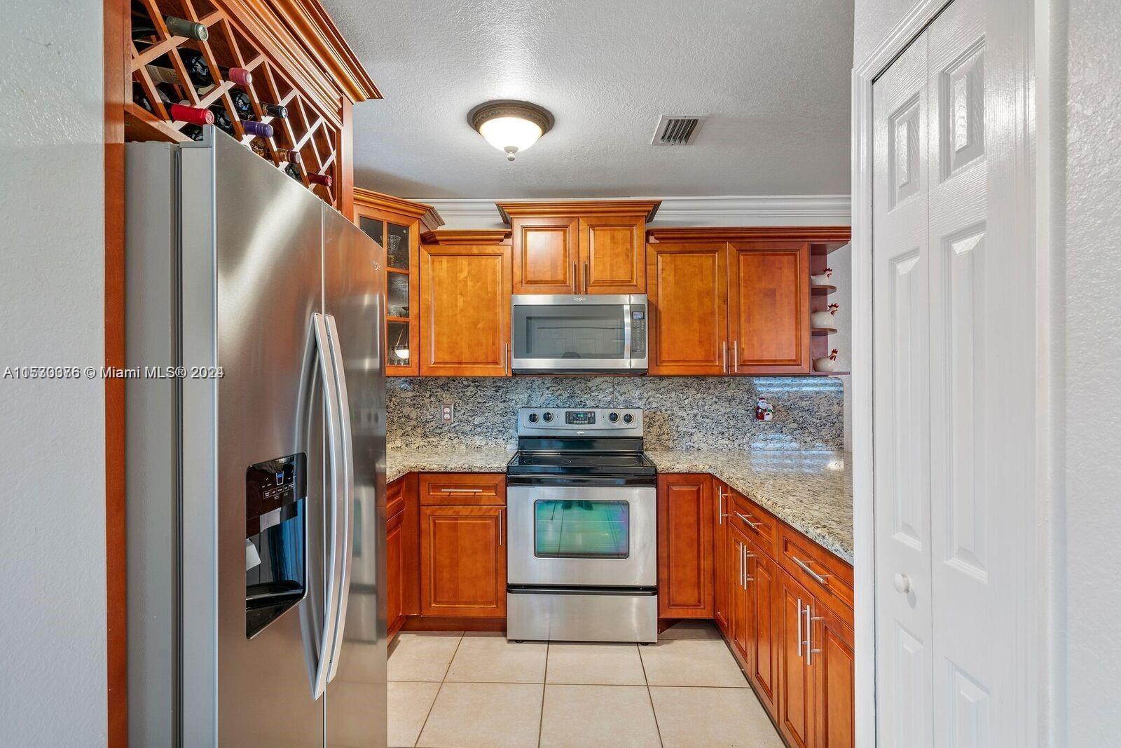 6757 NW 182nd St # 102