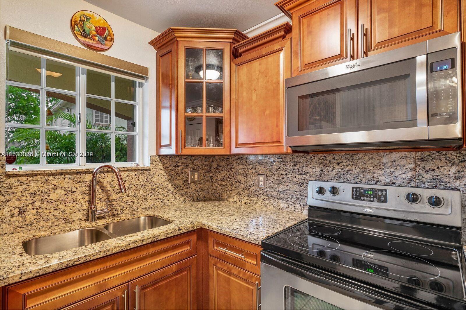 6757 NW 182nd St # 102