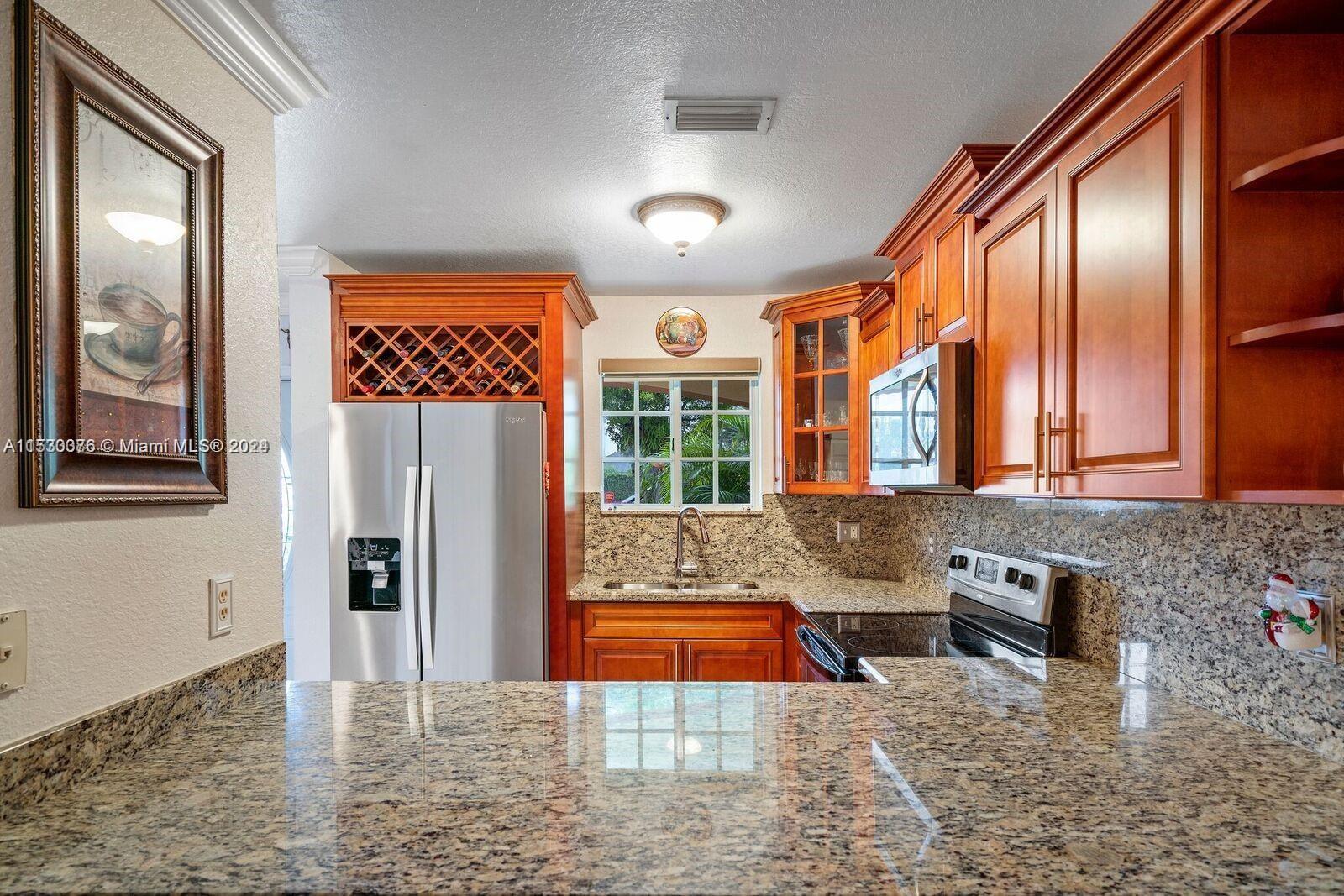 6757 NW 182nd St # 102