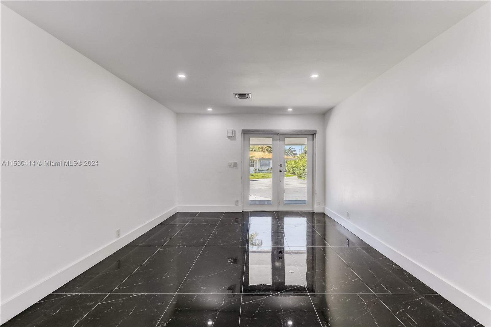 561 NW 48th Pl # 561