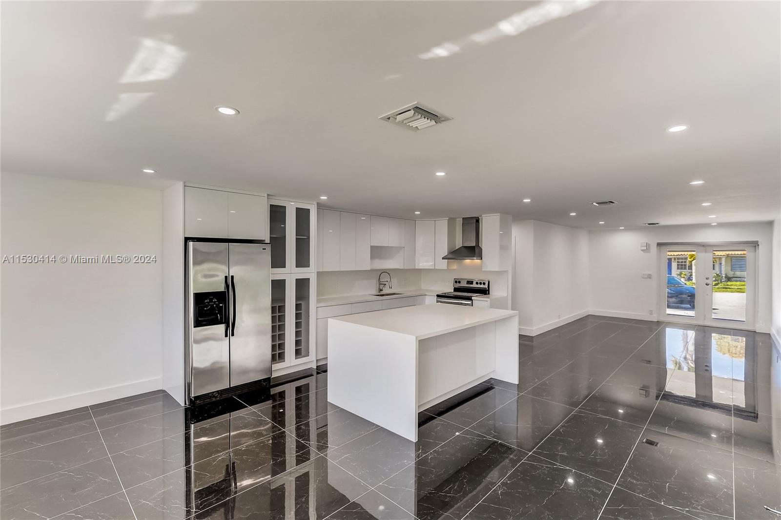 561 NW 48th Pl # 561