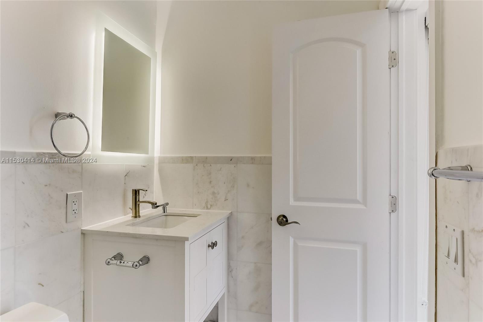 561 NW 48th Pl # 561