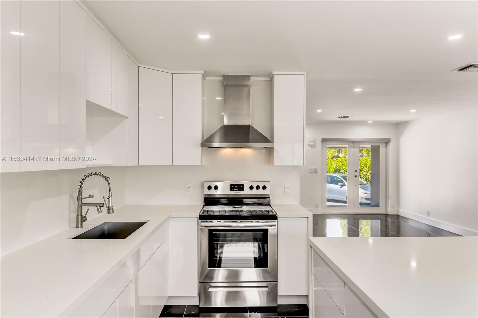 561 NW 48th Pl # 561