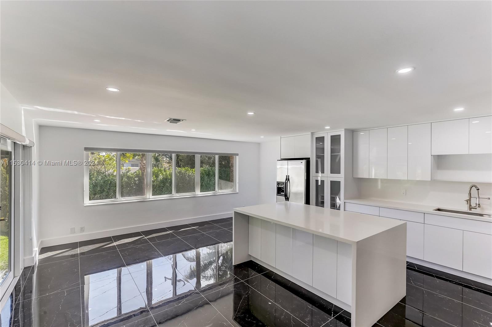 561 NW 48th Pl # 561