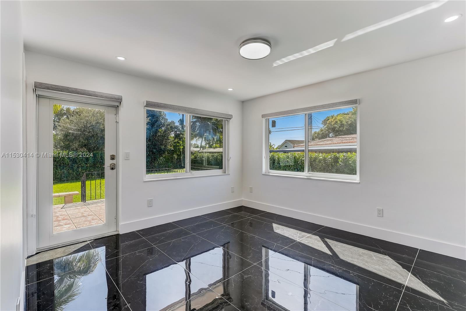 561 NW 48th Pl # 561