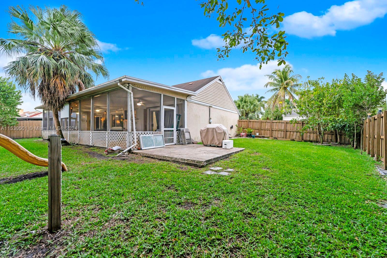 1543 S Goldeneye Ln
